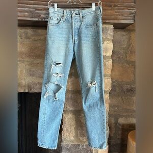 Levi’s 501 Skinny Buttonfly Destroyed